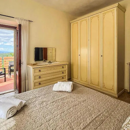 3 Bedroom Amazing In Portole Montanare