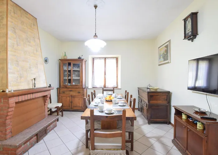 3 Bedroom Amazing In Portole דירה *